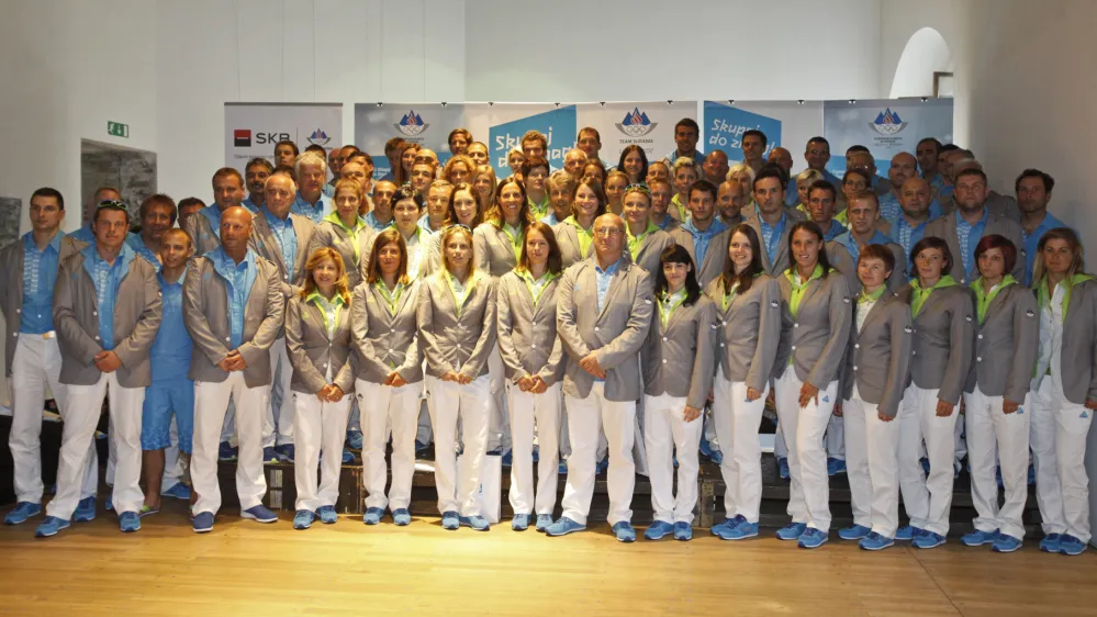 - olimpijska delegacija- slovenska olimpijska delegacija za nastop na XXX. poletnih olimpijskih igrah 2012 v Londonu se je predstavila na ljubljanskem gradu    /FOTO: Luka Cjuha