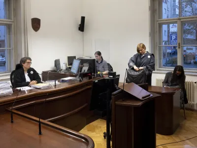 - 05.12.2022 &ndash; sojenje Klari Cvenkel in Heleni Maksimović, kaznivo dejanje povzročitve smrti iz malomarnosti. //FOTO: Nik Erik Neubauer