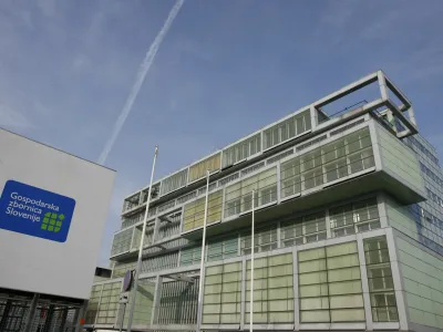 Gospodarske družbe, ki imajo sedež v osrednjeslovenski gospodarski regiji, predstavljajo kar 43,6-odstotni delež vseh družb v Sloveniji. F Luka Cjuha