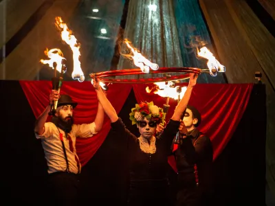 Cirkultura: Las Calaveras