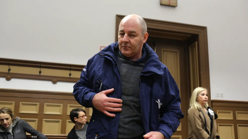 Florijan Ga&scaron;perin,<br><br><br>- 15.02.2017 -  sojenje Florijanu Ga&scaron;perinu in soobd. zaradi prejemanja podkupnin pri tehničnih pregledih vozil -<br><br><br>//FOTO: Jaka Gasar