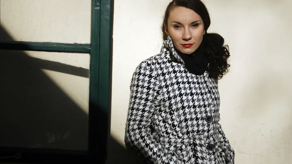 Dijana Matković, novinarka, urednica, publicistka in literarna kritičarka, programski vodja Dru&scaron;tva slovenskih literarnih kritikov, avtorica prvenca kratkih zgodb z naslovom V imenu očeta//FOTO: Bojan Velikonja