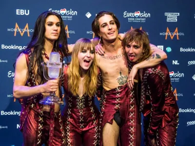 Rimska zasedba M&aring;neskin je zaslovela z zmago na evrovizijski popevki (na fotografiji), ta mesec pa bo iz&scaron;el njen tretji album.