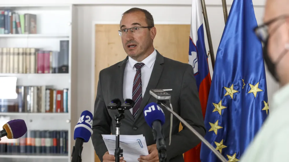 Generalni državni tožilec Drago &Scaron;keta se poteguje za drugi &scaron;estletni mandat na čelu tožilstva.&nbsp;