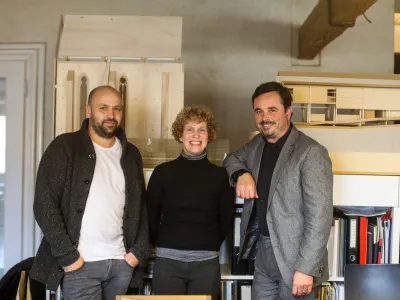 arhitekti Samo Mlakar, Jerneja Fischer Knap in Rok Žnidar&scaron;ič<br><br> <br>- 04.01.2023 - Arhitekturni biro Medprostor, Breg 22 v Ljubljani<br> <br>//FOTO: Bojan Velikonja