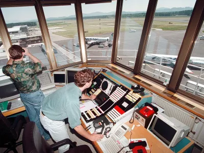 Kontrola letenja, letali&scaron;če Brnik