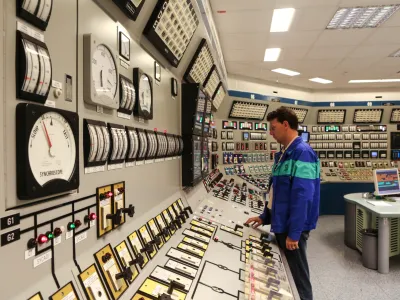 - kontrolna soba - simulator<br><br><br>- 29.09.2016 - Nuklearna elektrarna Kr&scaron;ko (NEK) - Jedrska elektrarna Kr&scaron;ko (JEK) - proizvodnja električne energije - <br><br><br><br>//FOTO: Luka Cjuha.<br>