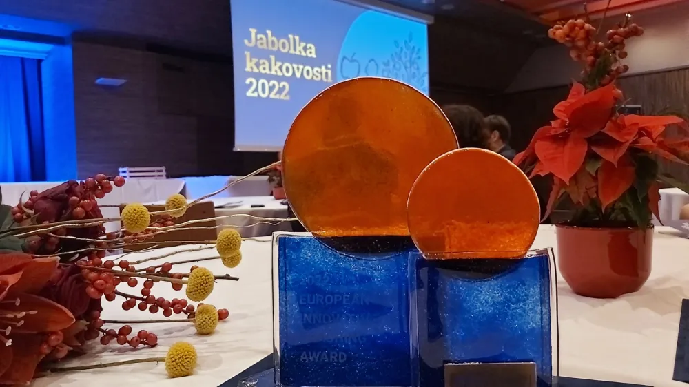 V Biotehni&scaron;kem centru Naklo delujemo v treh enotah: Srednja &scaron;ola in gimnazija, Vi&scaron;ja strokovna &scaron;ola in Medpodjetni&scaron;ki izobraževalni center.