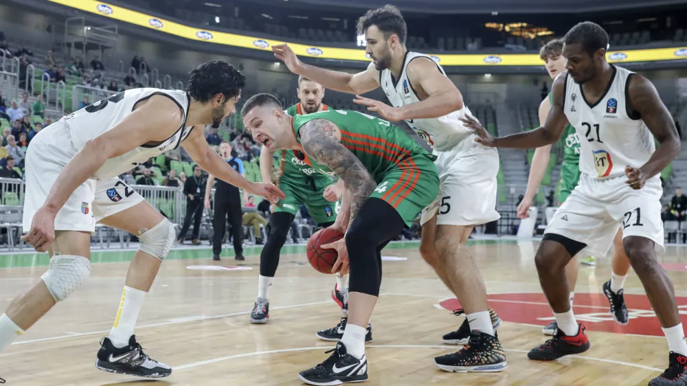 Alen Omič- 18.01.2023 &ndash; ko&scaron;arka - Cedevita Olimpija: Cluj-Napoca, evropski pokal, 11. krog: //FOTO: Jaka Gasar