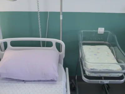 - nadstandardna poporodna soba - - 29.06.2022 &ndash; Porodni&scaron;nica Ljubljana - odprtje &scaron;tirih nadstandardnih poporodnih sob na KO za perinatologijo Ginekolo&scaron;ke klinike UKC Ljubljana,1. nadstropje, &Scaron;lajmerjeva ulica 4, //FOTO: Jaka Gasar