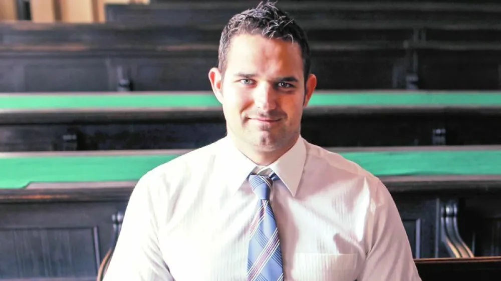 Rok Snežič in Nenad Đukić..- 26.6.2013 - sojenje mariborskima podjetnikoma Roku Sneiču in Nenadu Đukiću in zaradi domnevnih goljufij in davčnih utaj pri fiktivnih poslih z luksuznimi jahtami - leta 2008 sta podjetnika organizirala in izpeljala večkratno fiktivno preprodajo dveh luksuznih jaht, pri vsaki lani preprodaji pa naj bi dravo oguljufala za več sto tisoč evrov davka.....//FOTOJaka Gasar