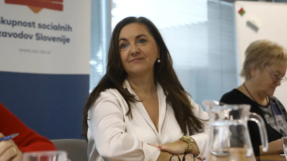 &cedil;Breda Božnik, predsednica Socialne zbornice Slovenije- 17.11.2022 &ndash; Skupnost socialnih zavodov Slovenije - predstavili stali&scaron;če o noveli Zakona o dolgotrajni oskrbi,&nbsp;//FOTO: Luka Cjuha