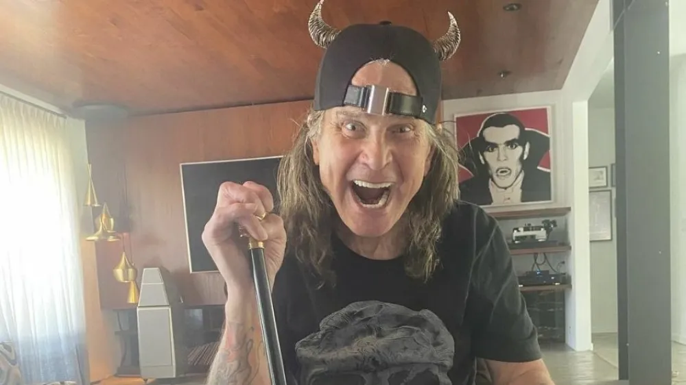 Ozzy Osbourne fizično ne zmore več naporov, ki jih zahteva turneja. <br>