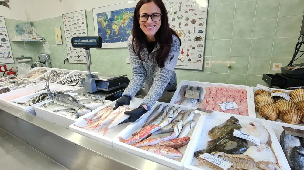 &nbsp;Andreja Radin&nbsp;iz družinske ribarnice Zanestra v Kopru