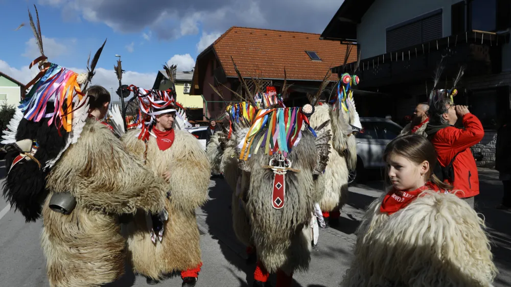 - 04.02.2023 - Vir pri Domžalah - tradicionalni prevzem oblasti in ključa občinske blagajne v občini Domžale pred pustovanjem v organizaciji pustne sekcije Striček Vir //FOTO: Luka Cjuha