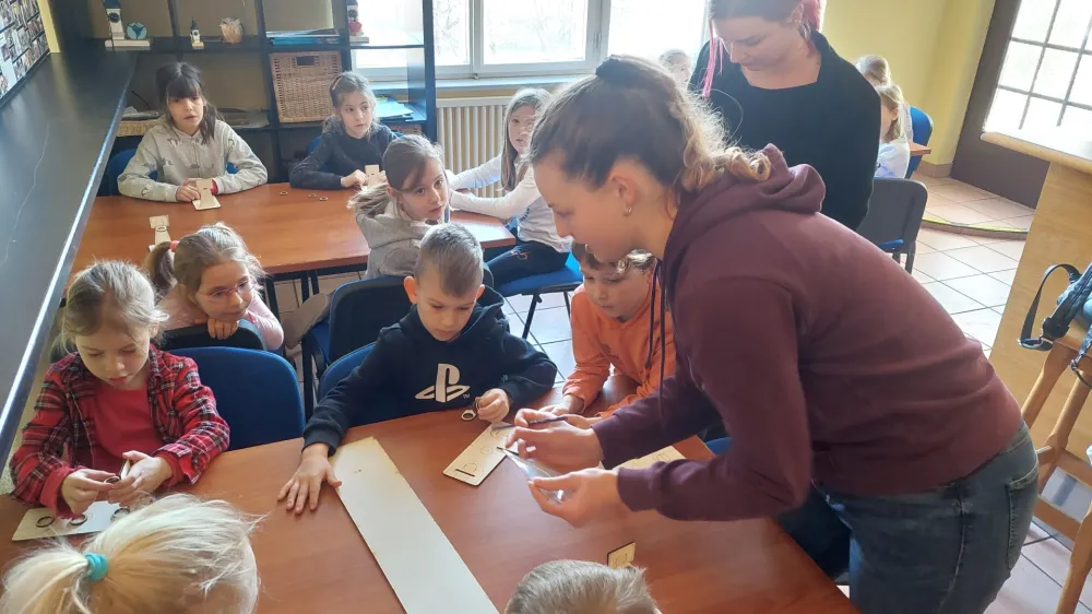 Otrokom sta bila najbolj v&scaron;eč izdelava namizne igre ko&scaron;opult in drsanje na drsali&scaron;ču.&nbsp;