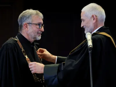 Ob torkovi&nbsp;otvoritvi sodnega leta je Damijan Florjančič (desno) predal vodenje vrhovnega sodi&scaron;ča Miodragu Đorđeviću. F STA