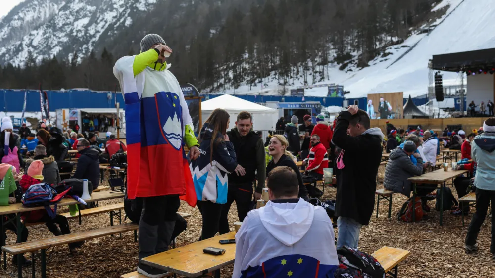 - Planica vzdu&scaron;je podnevi.- 25.02.2023 - 43. Svetovno prvenstvo v nordijskem smučanju PLANICA 2023 - največji &scaron;portni dogodek v zgodovini Slovenije, //FOTO: Bojan Velikonja