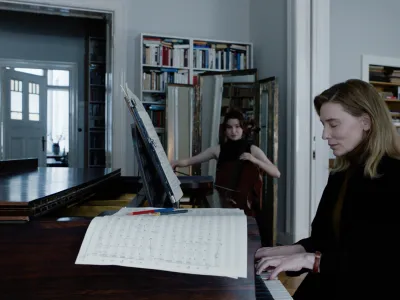 (L to R) Sophie Kauer as Olga Metkina and Cate Blanchett stars as Lydia T&aacute;r in director Todd Field's T&Aacute;R, a Focus Features release. Credit: Florian Hoffmeister / Focus Features