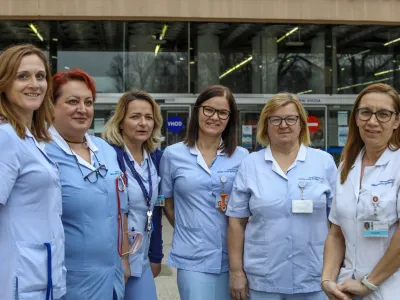 - 07.03.2023 &ndash; Čestitka za 8. marec - medicinske setre UKC Ljubljana //FOTO: Luka Cjuha