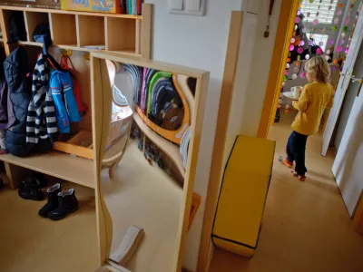 garderoba<br><br><br>- Vrtec Črnuče - zavod za pred&scaron;olsko vzgojo - pred&scaron;olski otroci - <br><br><br><br><br><br><br>//FOTO: Tomaž Zajel&scaron;nik