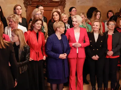 Brdo pri Kranju, Kongresni center Brdo.<br>Sprejem ob mednarodnem dnevu zensk, ki ga prireja predsednica republike Natasa Pirc Musar.