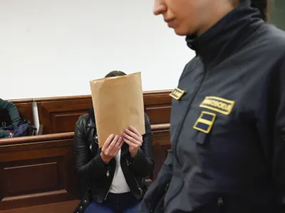 Tanja Tolimir - 22.04.2022 &ndash; sojenje Tanji Tolimiri, nekdanji strojepiski s tožilstva, ki je izdajala zaupne informacije slovenski celici kriminalne združbe kava&scaron;kega klana.//FOTO: Nik Erik Neubauer