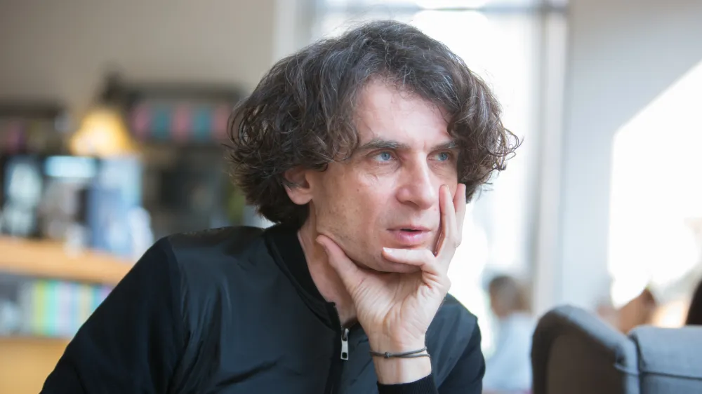 - 29.01.2016 - Jure Longyka, radijski voditelj, novinar, glasbeni urednik - avtor in voditelj oddaj Iz&scaron;tekani in Telstar  //FOTO: Maja Marko