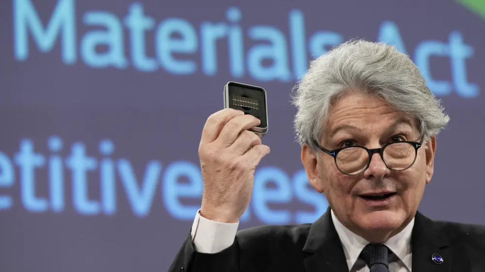 Pri surovinah za baterije je Evropska unija močno odvisna od Kitajske, je nujnost diverzifikacije opisoval komisar za notranji trg Thierry Breton.&nbsp;