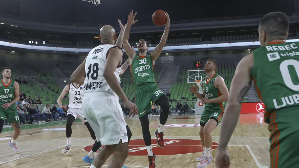 Zoran Dragič - 08.03.2023 &ndash; ko&scaron;arka - Cedevita Olimpija: Lietkabelis, evropski pokal, 15. krog: //FOTO: Luka Cjuha