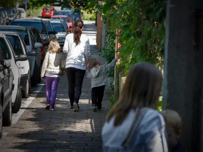 ilustrativna fotografijavrtec, star&scaron;i, otroci//foto: Bojan Velikonja