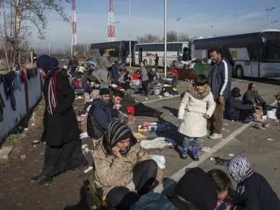 - 26.01.2016 -- Srbija - Ada&scaron;evci - začasni sprejemni center za migrante <br><br><br> - Begunci 2016 - migracije po zahodni balkanski poti - migracijska pot beguncev iz Sirije, Afganistana in Iraka čez Balkan proti zahodni Evropi - evropska begunska kriza - migranti -    ///FOTO: Luka Cjuha