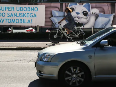 - 04.08.2016 - Summit avto - &Scaron;martinska cesta - prodaja avtomobilov - rabljena - nova - vozila - lizing //FOTO: Luka Cjuha.