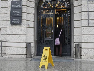 Upravno sodi&scaron;če je v sodbi odločilo, da ljubljansko sodi&scaron;če o na&scaron;i zahtevi ne bi smelo odločati po zakonu o dostopu do informacij javnega značaja, temveč po zakonu o kazenskem postopku.&nbsp;