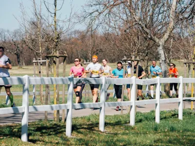 Nova teka&scaron;ka pot v Lipici (Kobilarna in Generali)