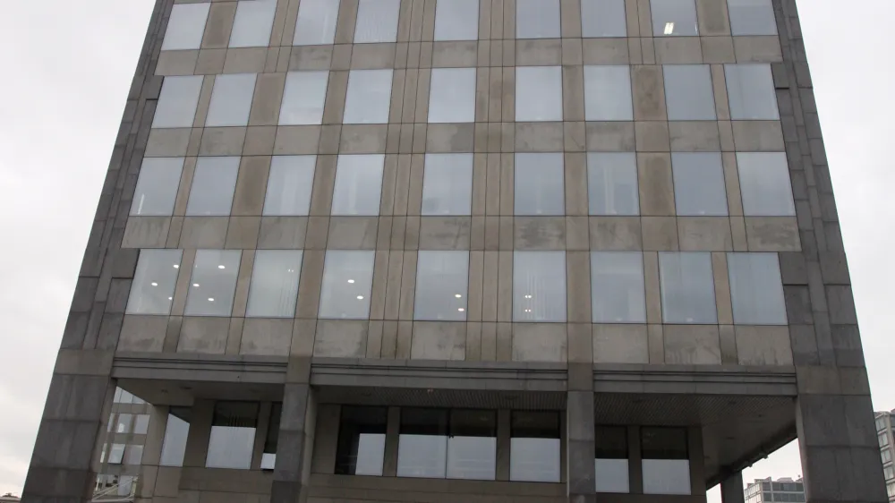 - novi poslovni prostori SVLR - Služba Vlade RS za lokalno samoupravo in regionalno politiko, Dunajska cesta 56///FOTO: Luka Cjuha