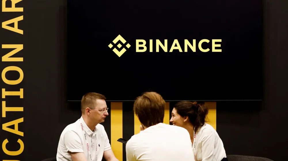 FILE PHOTO: A logo of Binance is seen at its booth, at the Viva Technology conference dedicated to innovation and startups, at Porte de Versailles exhibition center in Paris, France June 17, 2022. REUTERS/Benoit Tessier/File Photo
