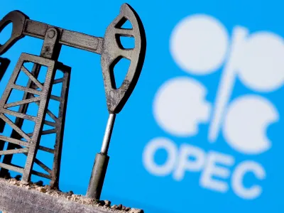 FILE PHOTO: A 3D-printed oil pump jack is seen in front of displayed OPEC logo in this illustration picture, April 14, 2020. REUTERS/Dado Ruvic/File Photo