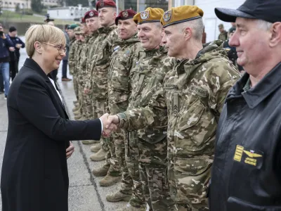 predsednica republike in vrhovna poveljnica obrambnih sil dr. Nata&scaron;a Pirc Musar- 31.03.2023 &ndash; Slovenska vojska (SV) - Voja&scaron;nica Ivana Cankarja Vrhnika - obisk predsednice republike v okviru katerega se je seznanila s stanjem pripravljenosti Slovenske vojske v letu 2022, //FOTO: Jaka Gasar