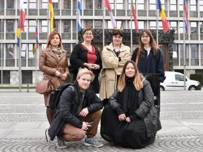 Novinarska konferenca In&scaron;tituta 8. marec o bitki za zagotovitev brezplačnega splava za vse, odzivih vlade na njihovo pobudo o umetni prekinitvi nosečnosti, oploditvi z biomedicinsko pomočjo in sterilizaciji brez doplačil ter nadaljnjih korakih prizadevanj za mehanizme, ki zagotavljajo dostopne reproduktivne pravice za vse državljane in državljanke.