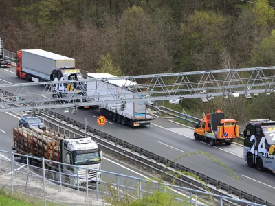 Maribor - avtocesta A1 - Dragučova - prometna nesreča - tovorno vozilo - tovorna vozila - smrtna nesreča - - Vozila - Avtor: Sa&scaron;o Bizjak