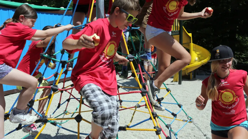 Program Pomežik soncu letos praznuje že 24 let.