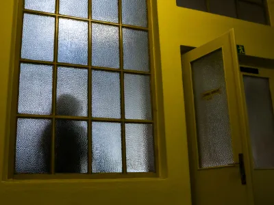 Zaradi nezadostne zdravstvene oskrbe na področju du&scaron;evnega zdravja, so psiholo&scaron;ko pomoč začeli organizirati &scaron;tudenti sami.&nbsp;