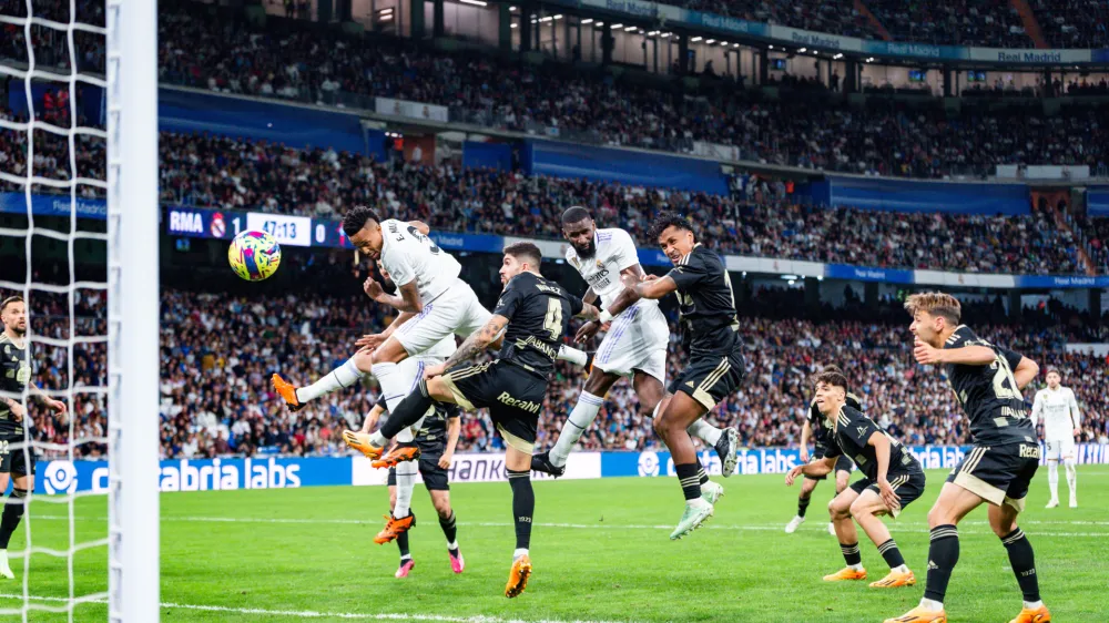 22 April 2023, Spain, Madrid: Real Madrid's Eder Militao scores during the Spanish Primera Division soccer match between Real Madrid and Celta Vigo at the Santiago Bernabeu stadium. Photo: Alberto Gardin/LPS via ZUMA Press Wire/dpa