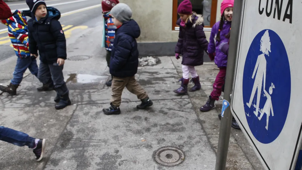 cona za pe&scaron;ce - otroci - //FOTO: Luka Cjuha