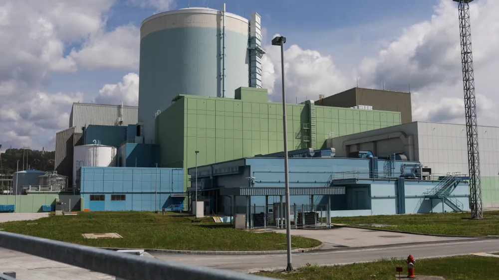 - jedrski reaktor - proizvodnja električne energije- Energetika, elektrika, samoskrba, daljnovod &mdash; 19.04.2023 &ndash; Nuklearna elektrarna Kr&scaron;ko (NEK), edina slovenska jedrska elektrarna, ki deluje od leta 1983 //FOTO: Bojan Velikonja