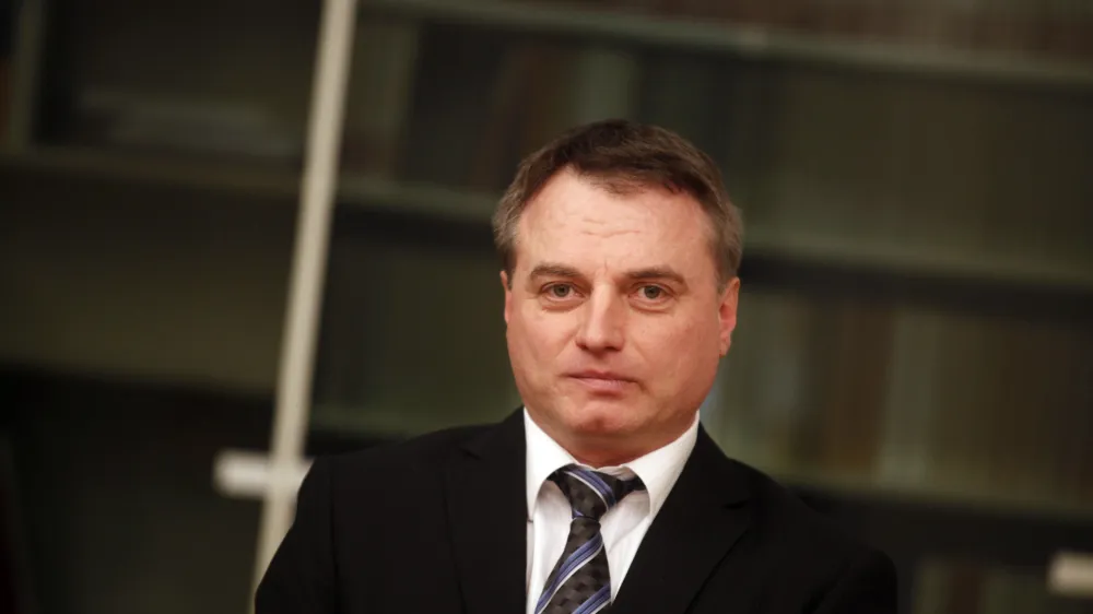 Direktor JSKD, mag. Igor Ter&scaron;ar<br><br><br>- Javni sklad RS za kulturne dejavnosti (JSKD) je v Ur&scaron;ulinskem samostanu odprl Slovenski zborovski arhiv, v katerem je hranjena zborovska literatura,- donacija zborovodje Mirka Cudermana <br><br><br><br><br> <br>//FOTO: Luka Cjuha