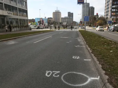 Spomladi 2019 je na Dunajski cesti v Ljubljani hudo pijan voznik, ki je bil tudi pod vplivom različnih drog, trčil v dva pe&scaron;ca, ki sta hodila po prehodu za pe&scaron;ce, nato pa pobegnil. Oba sta umrla.