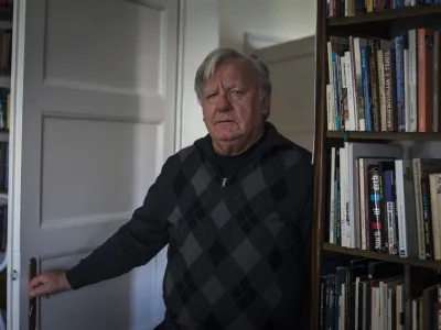 - 29.01.2016 - Tone Partljič, pisatelj, dramatik, predmetni učitelj, scenarist, politik - Pre&scaron;ernov nagrajenec 2016 - dobitnik Pre&scaron;ernove nagrade za življenjsko delo  ///FOTO: Luka CjuhaOPOMBA: ZA OBJAVO V PRILOGI &ndash; DNEVNIKOV OBJEKTIV - INTERVJU 2016.