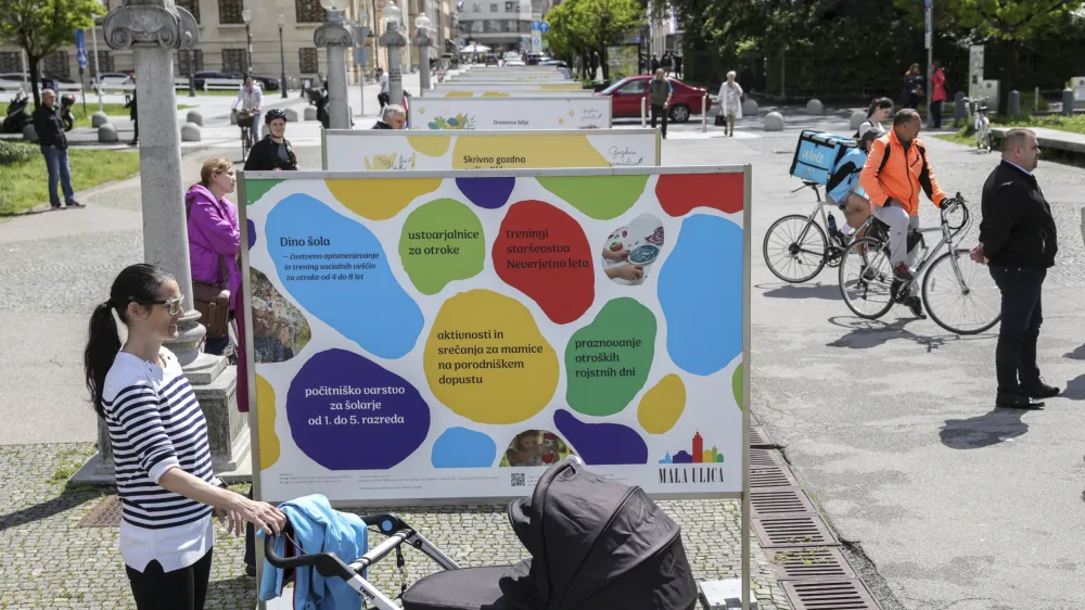 - 15.05.2023 &ndash; Moderna galerija - Mednarodni dan družine - razstava Za bolj&scaron;e star&scaron;evstvo, ki jo pripravlja Javni zavod Mala ulica - Center za otroke in družine v Ljubljani, //FOTO: Jaka Gasar